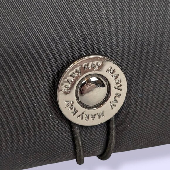 (2/$20) Mary Kay Black Trifold Toiletries Case - Picture 5 of 5